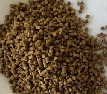 2、喂牛用什么飼料好？頂級牛飼料廠家